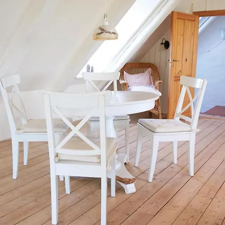 Holiday 35 With Game Aså